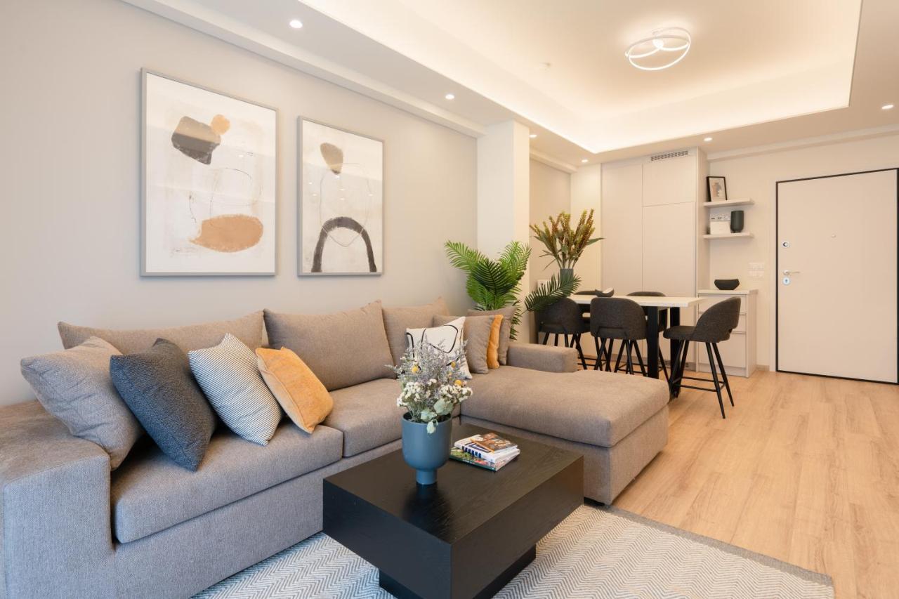 Newly Renovated 2 Bedroom Apartment, 5Min To Metro Athens Exterior photo