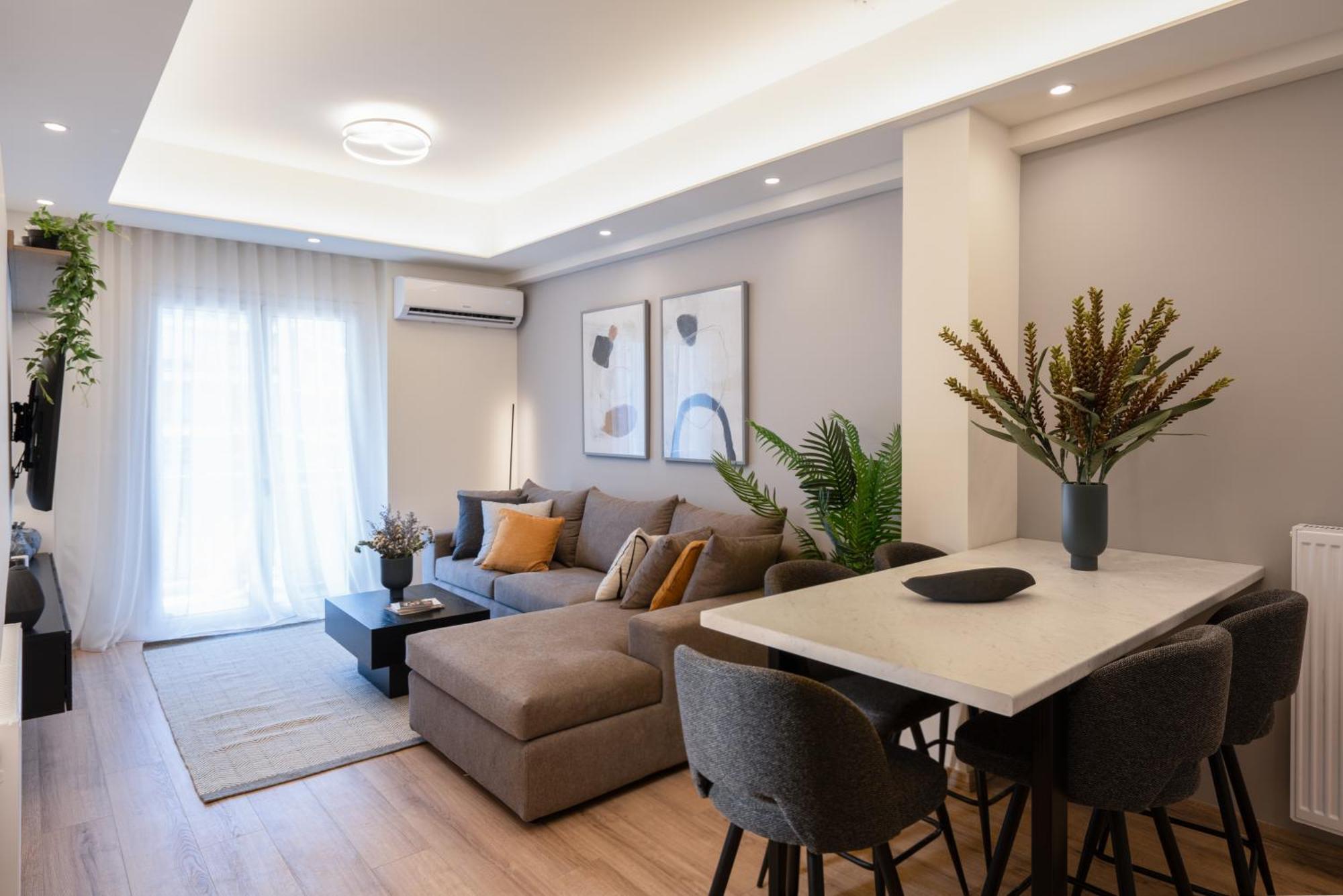 Newly Renovated 2 Bedroom Apartment, 5Min To Metro Athens Exterior photo